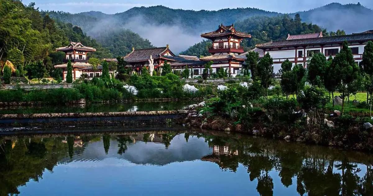 小暑，曹山宝积寺素斋
